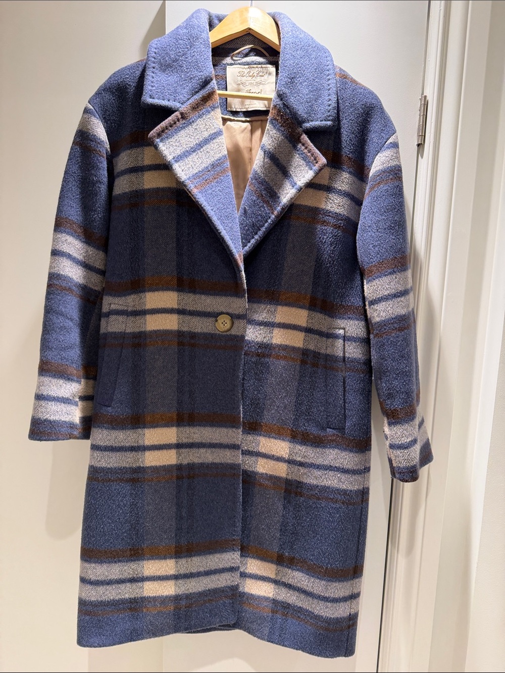 Wilfred Aritzia - The Only Coat - Blue Cream Brown Plaid Single-Button